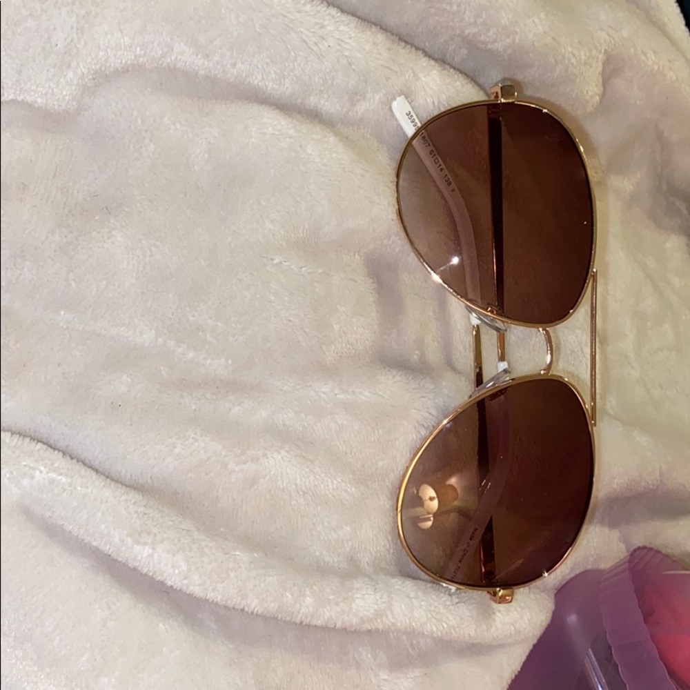 Women’s sunglasses